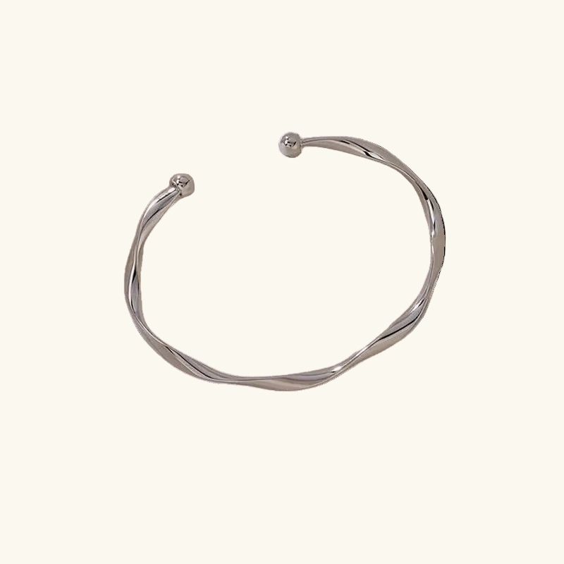 Qalbiya Nourae Bangle