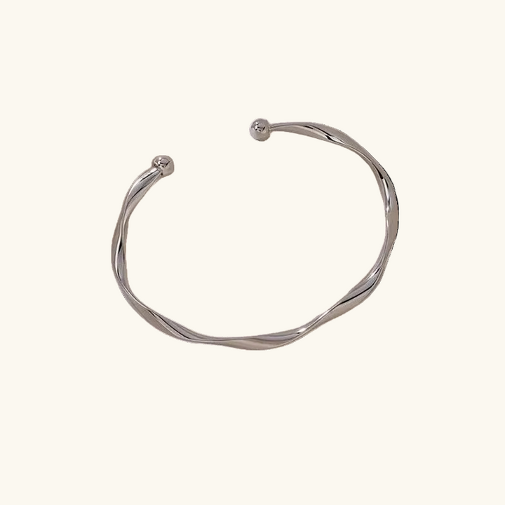 Qalbiya Nourae Bangle