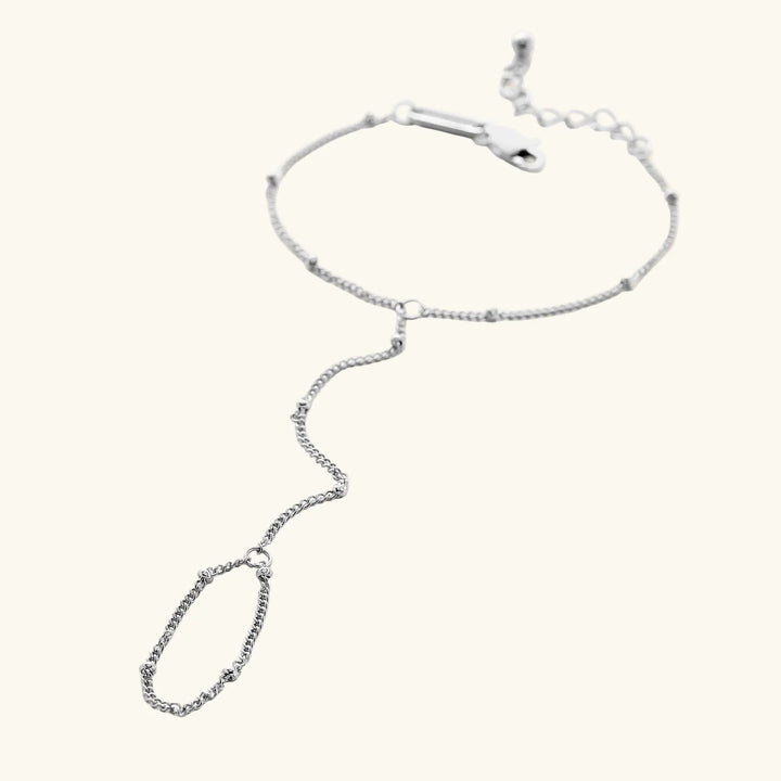 Qalbiya Nura Hand Chain