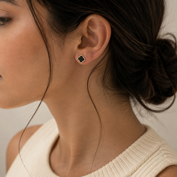Clous d'oreilles Zahra Rosette - Onyx noir