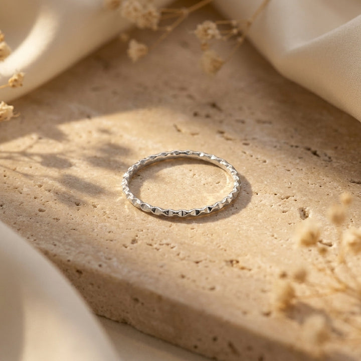 خاتم بحلقة ذات أوجه