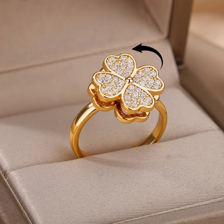 Qalbiya Aisha Clover Ring